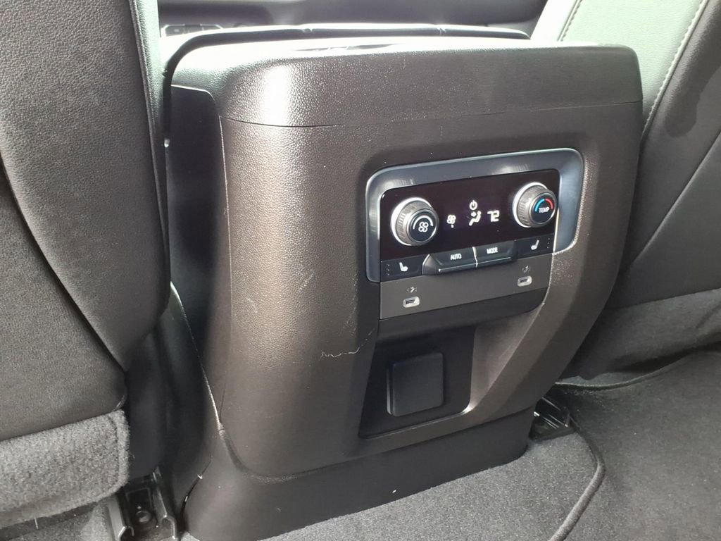 Used 2022 Chevrolet Tahoe High Country image 17