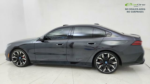 Used 2024 BMW i5 eDrive40i w/ M Sport Package image 4