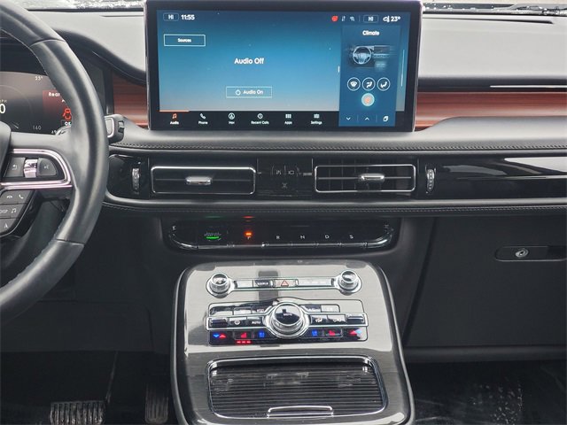 Certified 2023 Lincoln Nautilus Reserve image 35