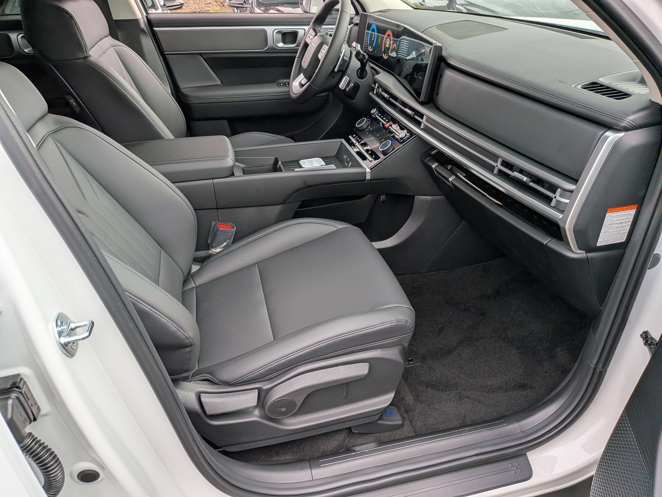 New 2026 Hyundai Santa Fe SEL FWD image 24