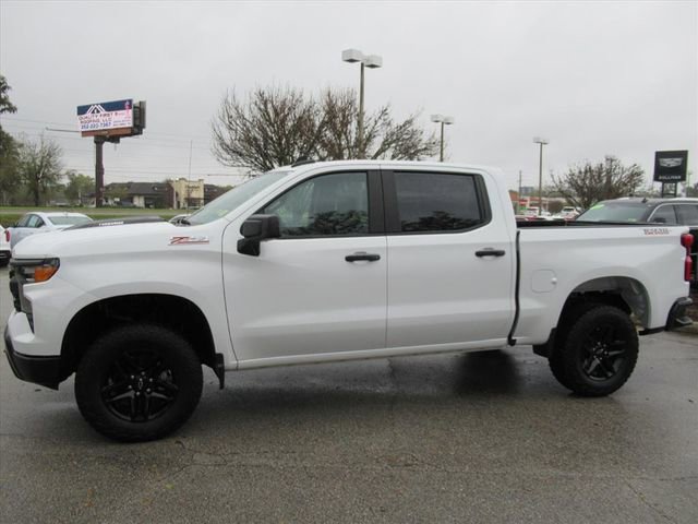 Used 2025 Chevrolet Silverado 1500 Custom Trail Boss AWD/4WD image 4
