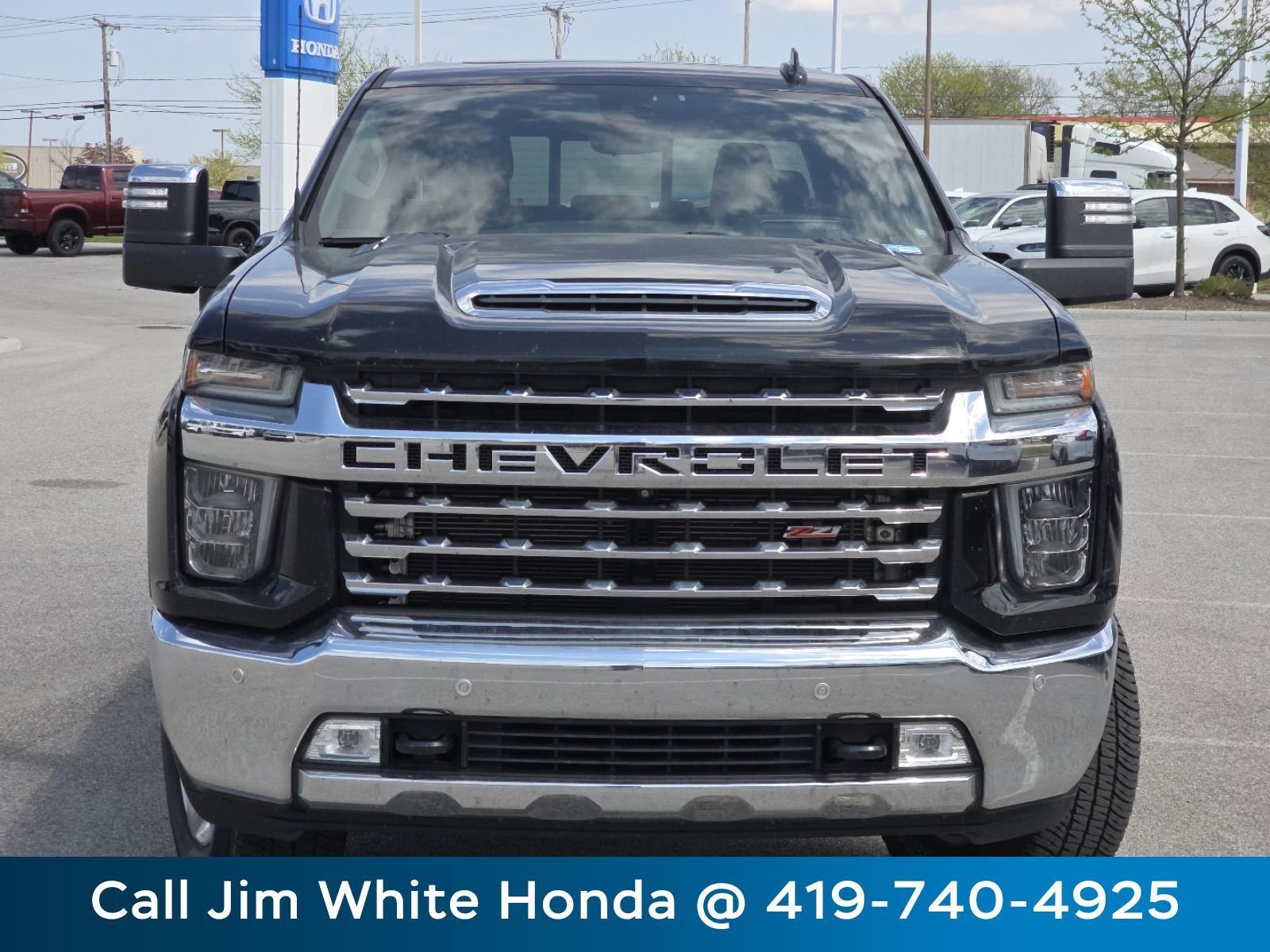 Used 2020 Chevrolet Silverado 2500 LTZ w/ LTZ Plus Package AWD/4WD image 13