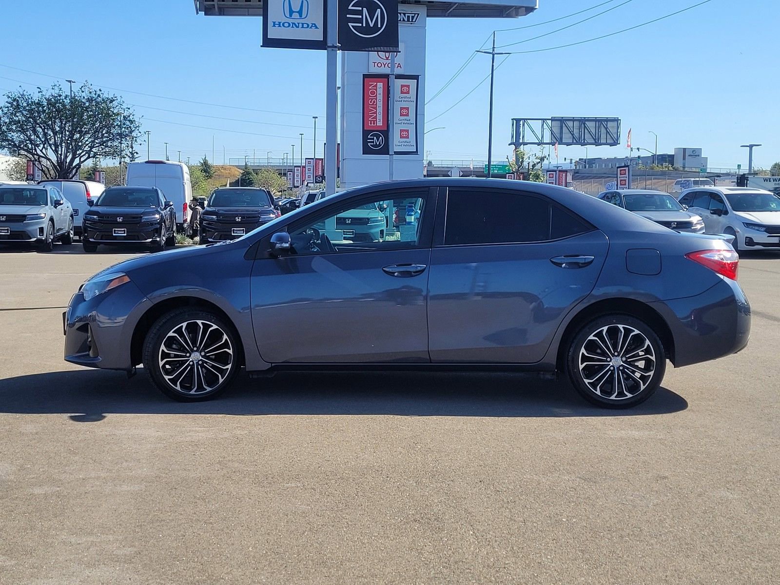 Used 2016 Toyota Corolla S image 4