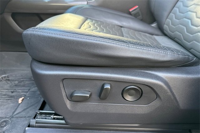 Used 2024 Chevrolet Silverado 1500 ZR2 w/ Technology Package image 13