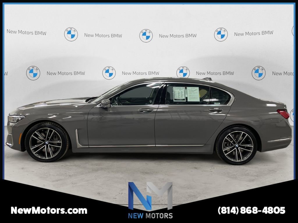 Used 2022 BMW 750Li xDrive AWD/4WD image 2