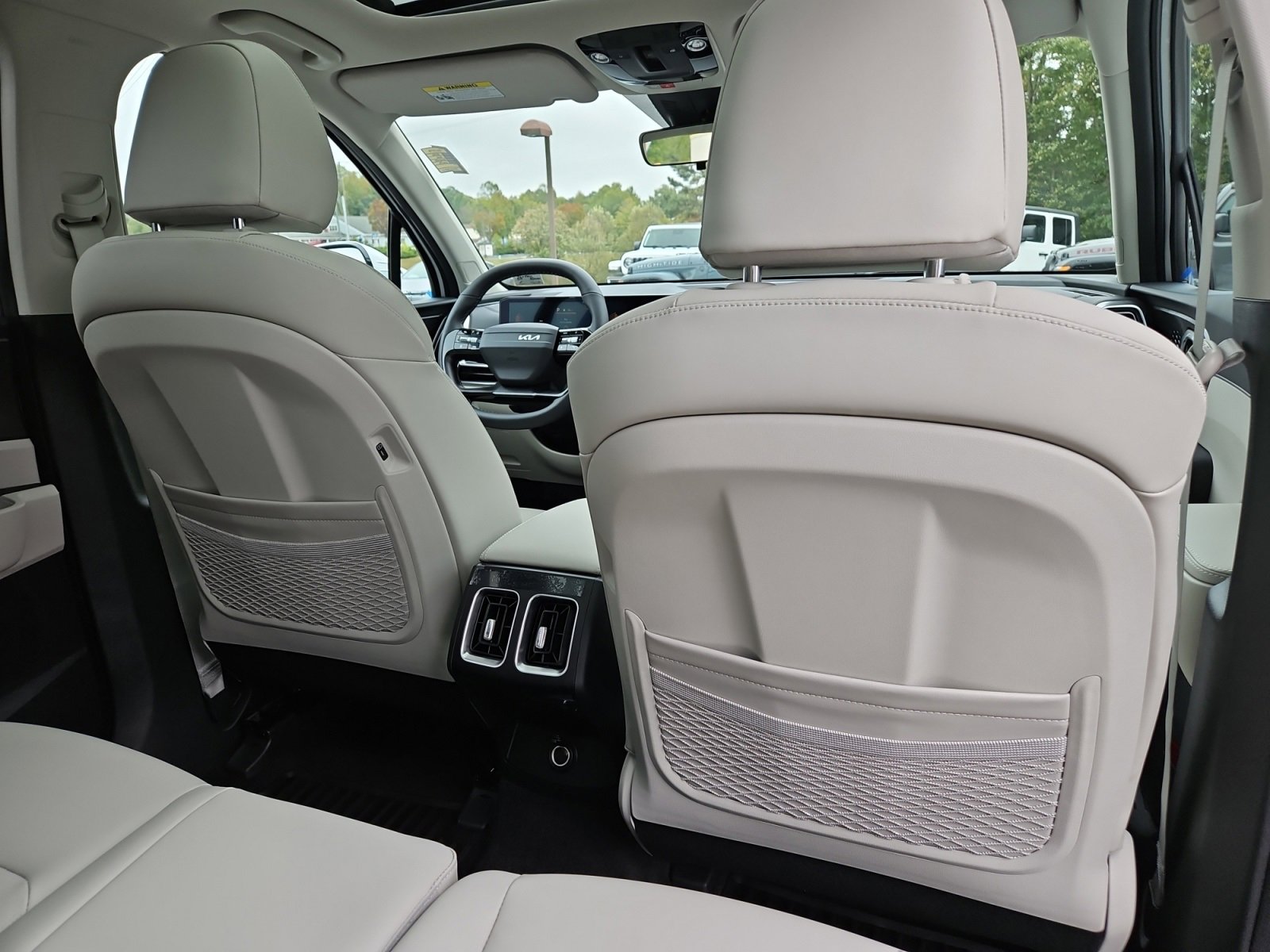 New 2026 Kia Sorento S image 18