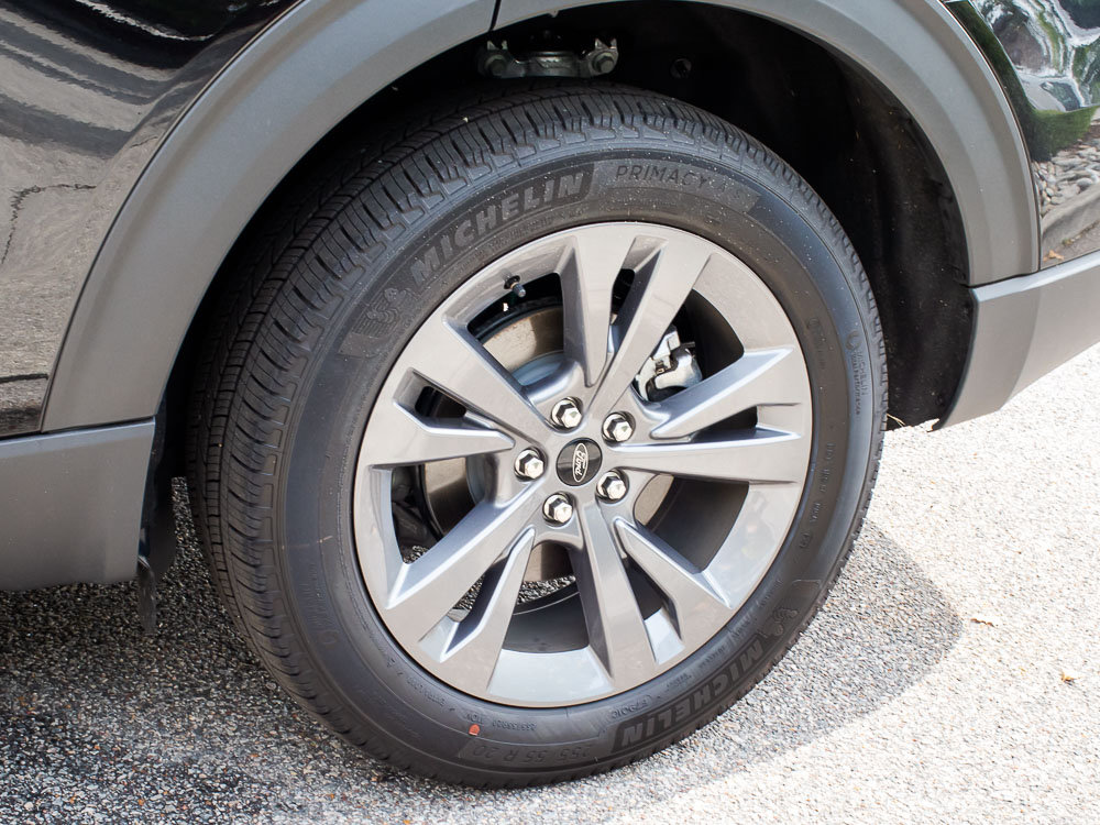 Used 2026 Ford Explorer Active w/ Active Comfort Package AWD/4WD image 6