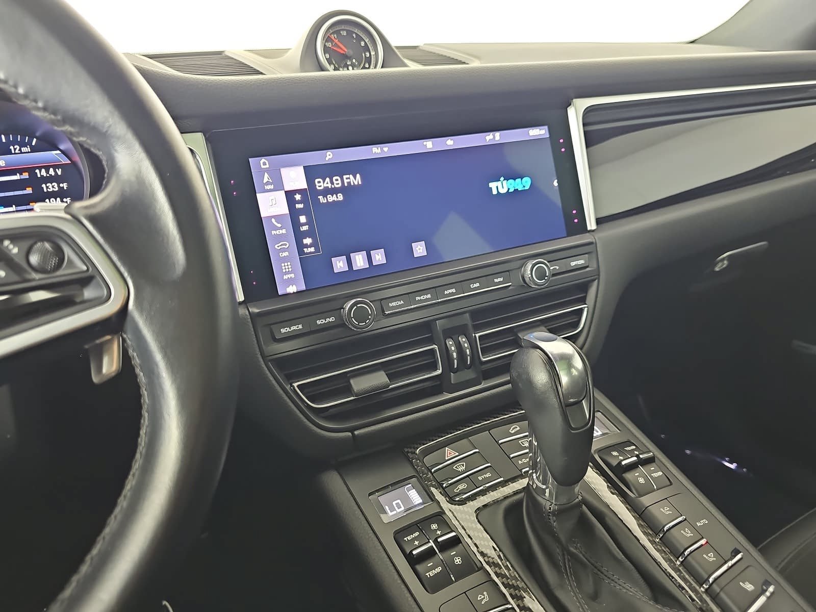 Used 2021 Porsche Macan w/ Premium Package AWD/4WD image 20