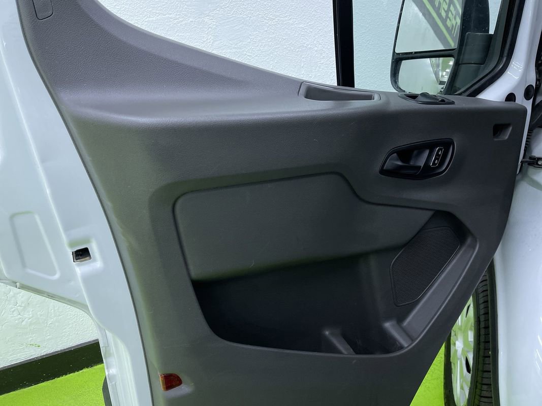 Used 2023 Ford Transit 350 XLT image 16