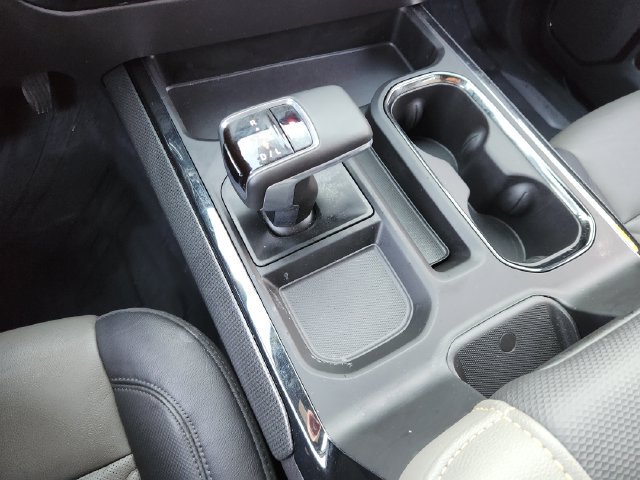 Used 2025 Chevrolet Silverado 1500 ZR2 w/ Technology Package AWD/4WD image 19