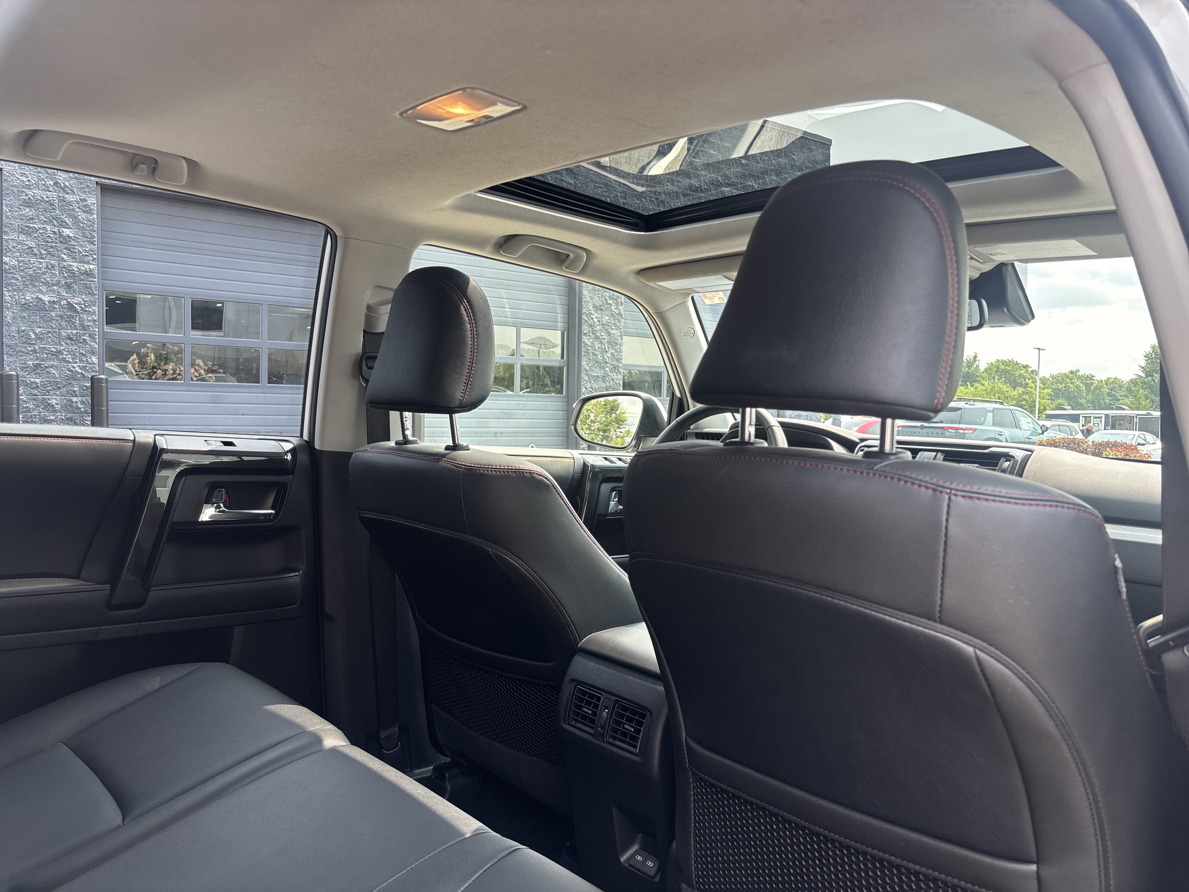 Used 2024 Toyota 4Runner TRD Off-Road Premium w/ Off Road Premium Plus Package AWD/4WD image 6