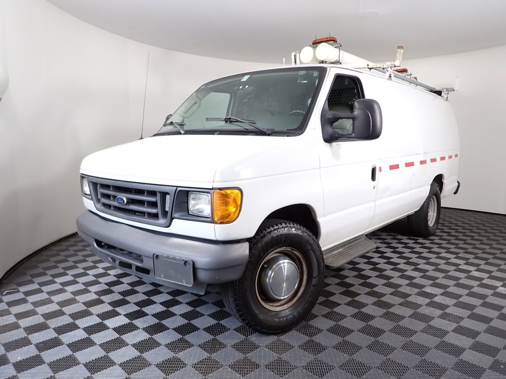 Used 2006 Ford E-350 and Econoline 350 Extended Super Duty RWD image 2