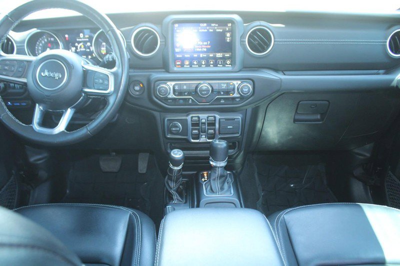 Used 2022 Jeep Wrangler Unlimited Sahara w/ Cold Weather Group image 14