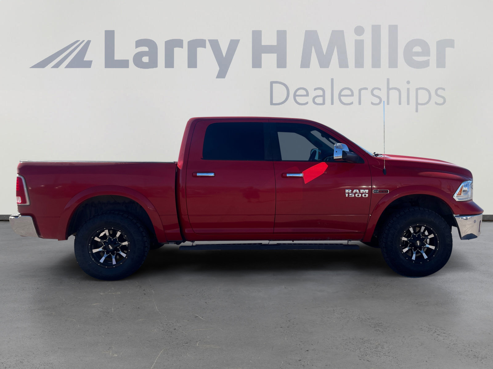 Used 2018 RAM 1500 Laramie w/ Convenience Group image 6