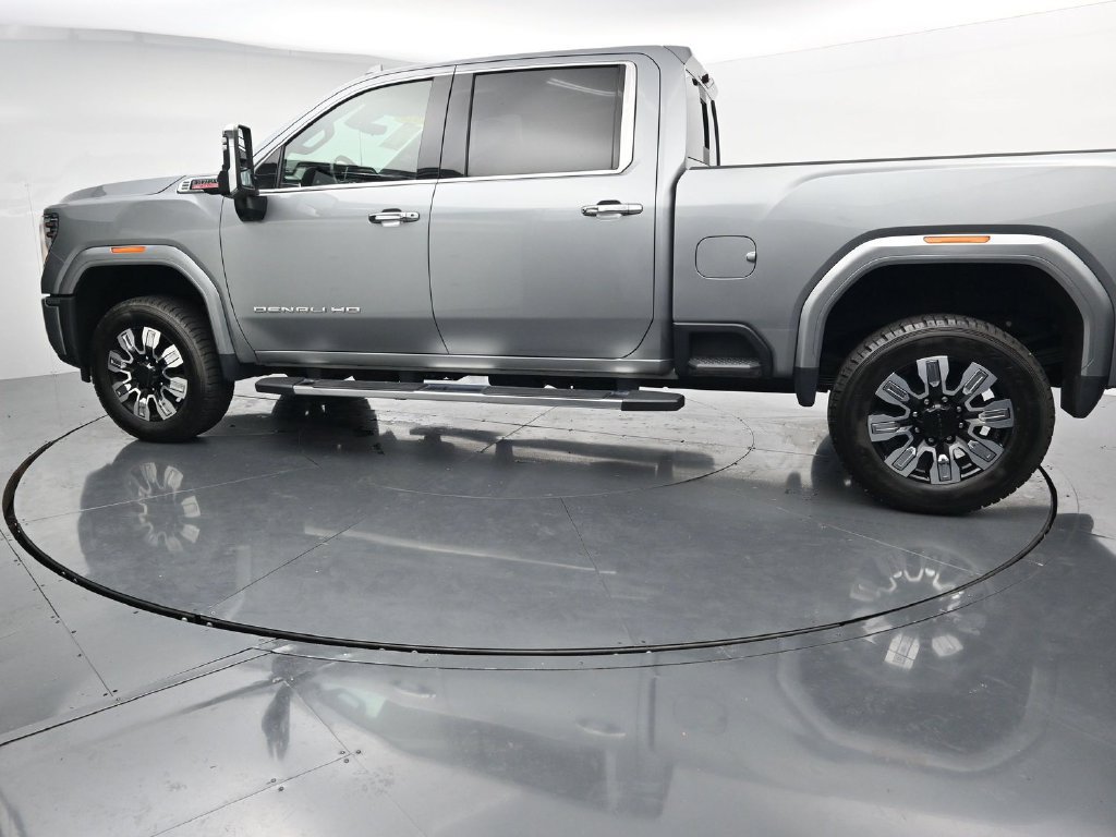 Used 2024 GMC Sierra 2500 Denali w/ Denali Reserve Package AWD/4WD image 5