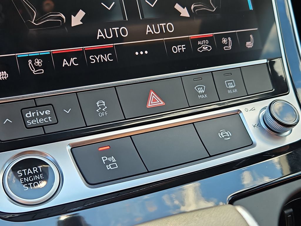 Certified 2025 Audi Q8 Premium Plus AWD/4WD image 18