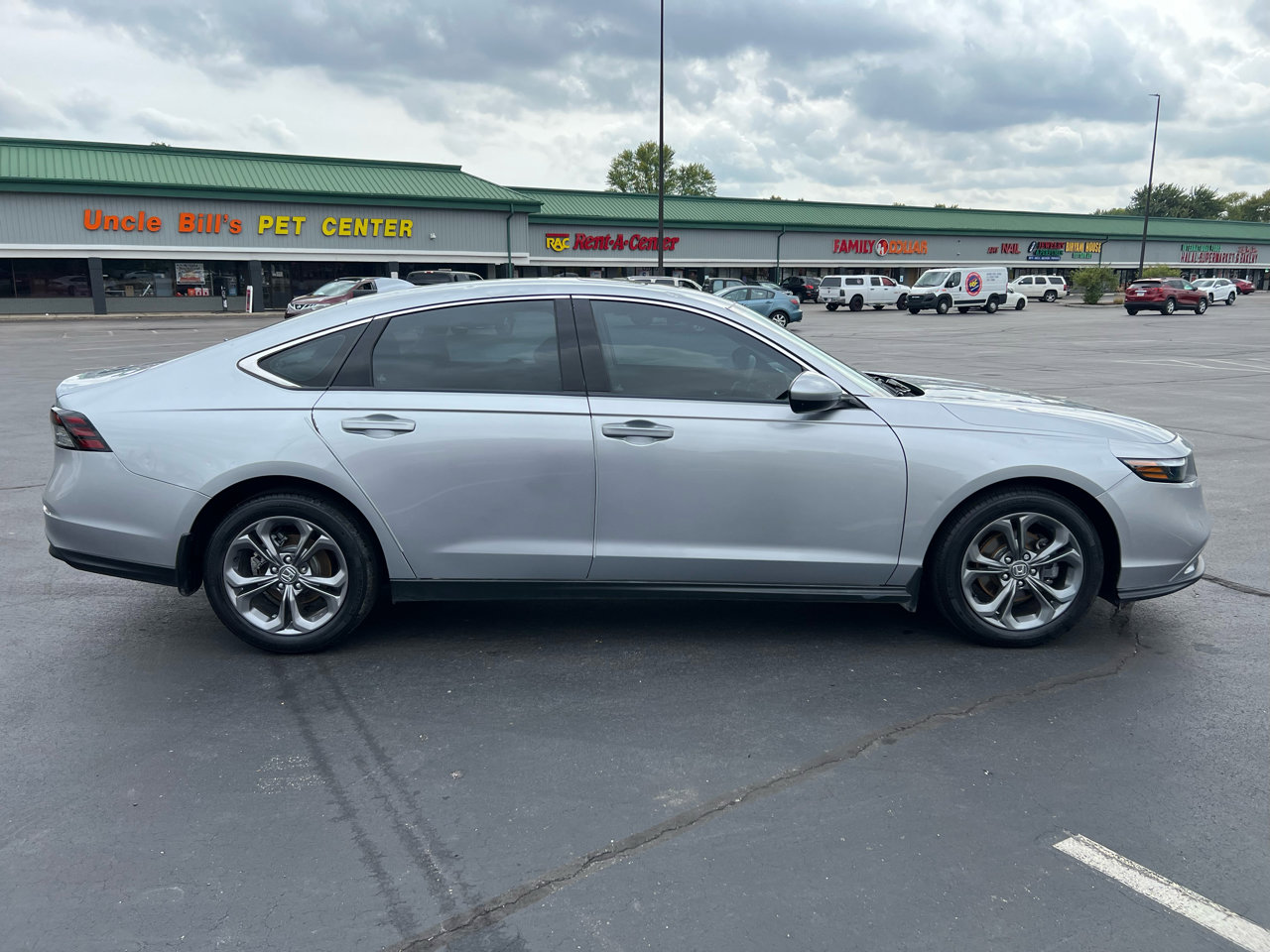 Used 2024 Honda Accord EX image 7