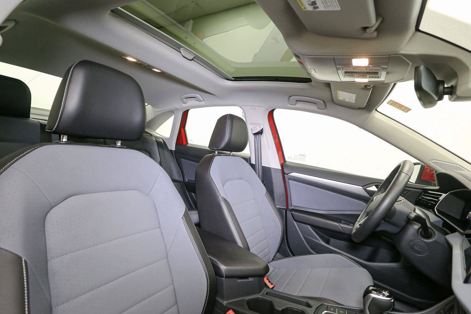 Certified 2026 Volkswagen Jetta SE FWD image 19