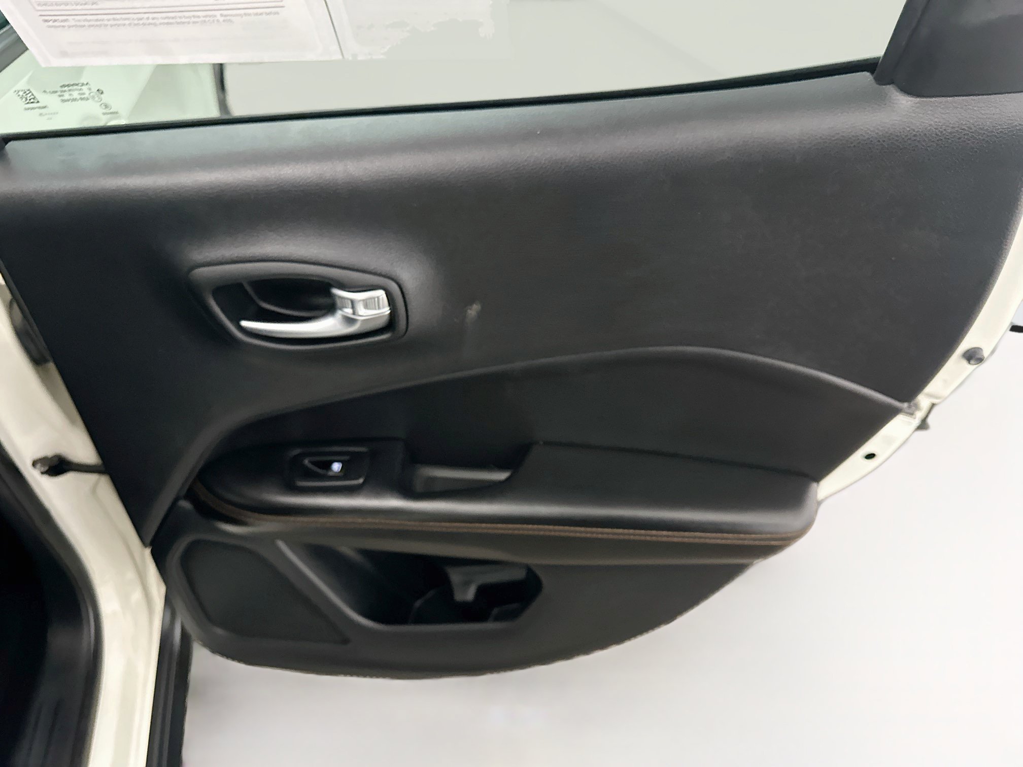 Used 2021 Jeep Compass Limited AWD/4WD image 30
