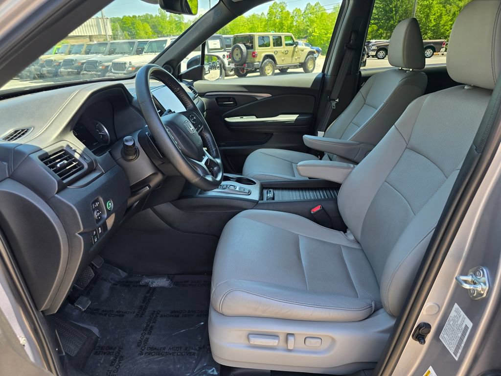 Used 2023 Honda Passport EX-L image 4