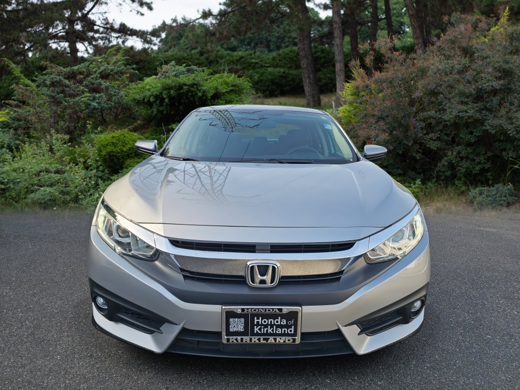 Used 2016 Honda Civic EX-T image 2