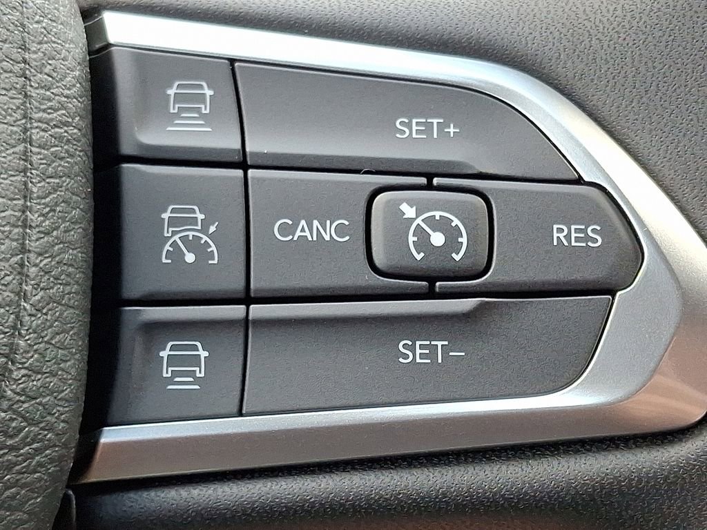 New 2025 Jeep Compass Limited w/ Sun & Sound Group image 16