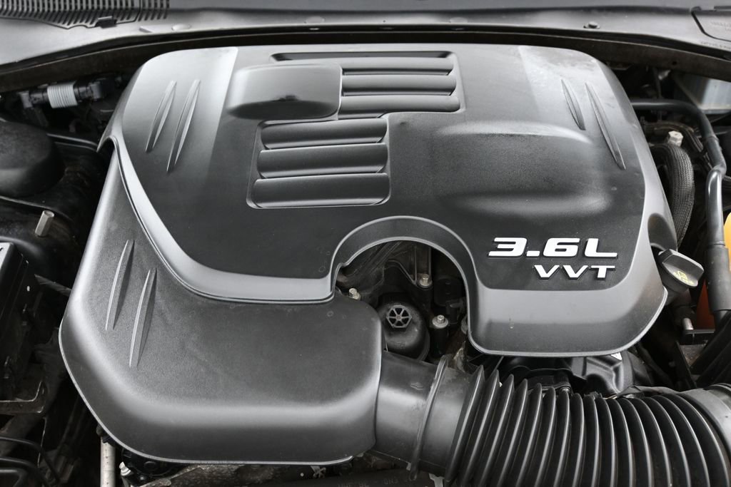 Used 2019 Dodge Charger SXT AWD/4WD image 40