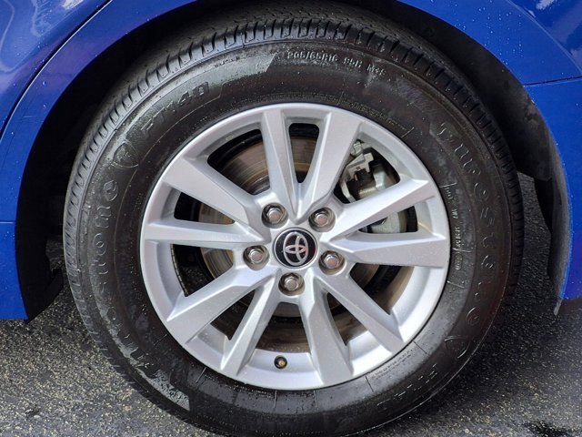 Used 2025 Toyota Camry LE FWD image 13