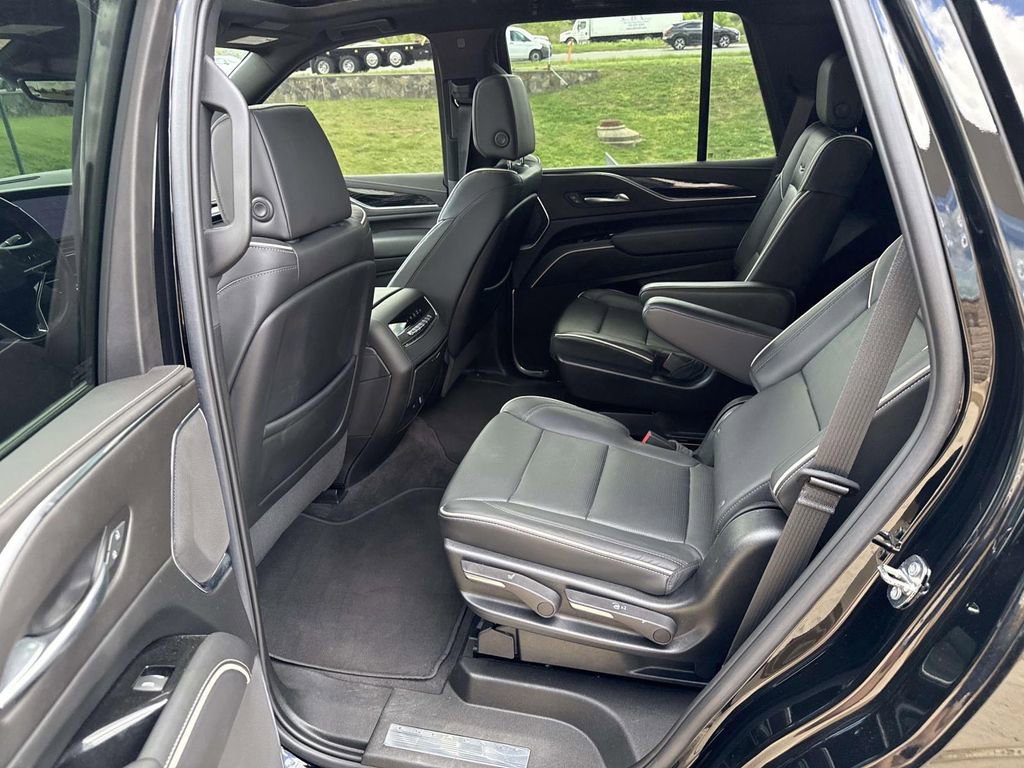 Used 2023 Cadillac Escalade Sport AWD/4WD image 10