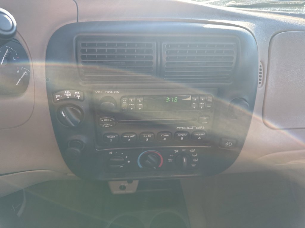 Used 2002 Ford Ranger XLT image 3