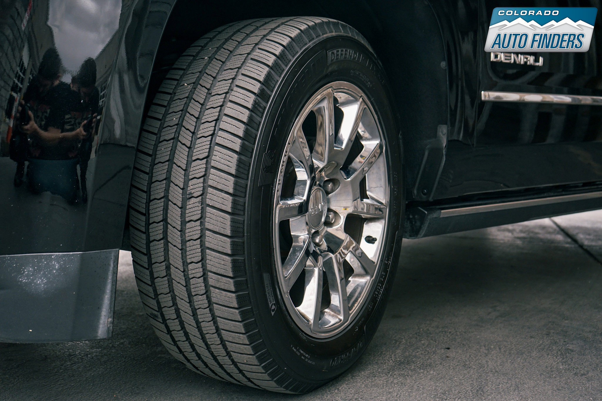 Used 2017 GMC Yukon XL Denali w/ Open Road Package image 41