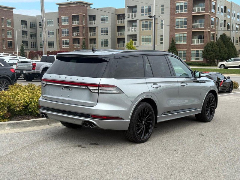 Used 2023 Lincoln Aviator Black Label image 3