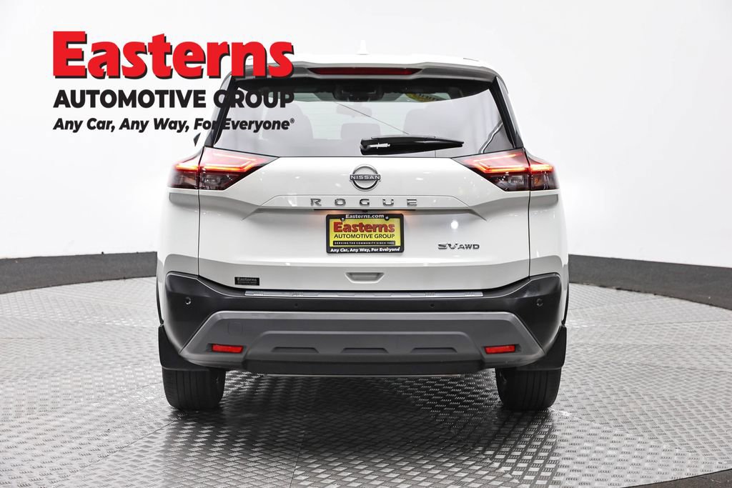 Used 2023 Nissan Rogue SV AWD/4WD image 6