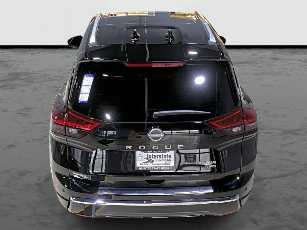 New 2026 Nissan Rogue Platinum w/ Tech Package AWD/4WD image 3