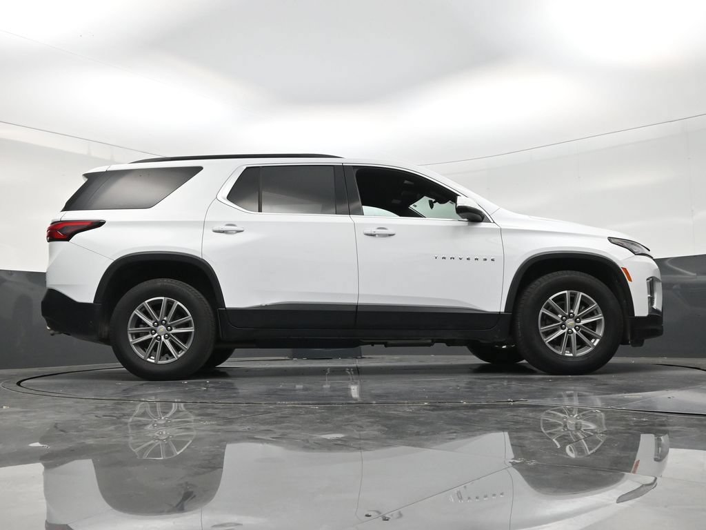 Used 2023 Chevrolet Traverse LT FWD image 22