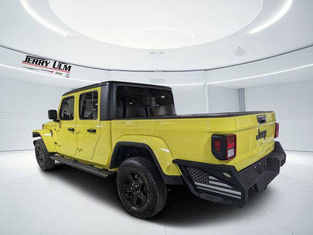 Certified 2023 Jeep Gladiator Sport AWD/4WD image 3