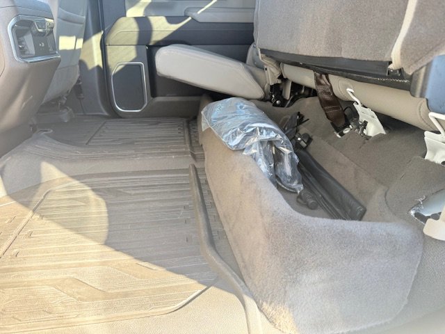 Used 2025 GMC Sierra 2500 SLT w/ SLT Premium Package image 17