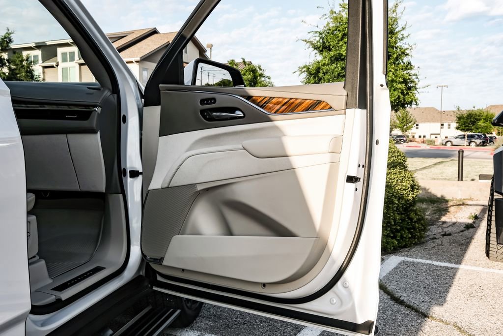 Used 2023 Cadillac Escalade Sport Platinum w/ LPO, ONYX Package image 58