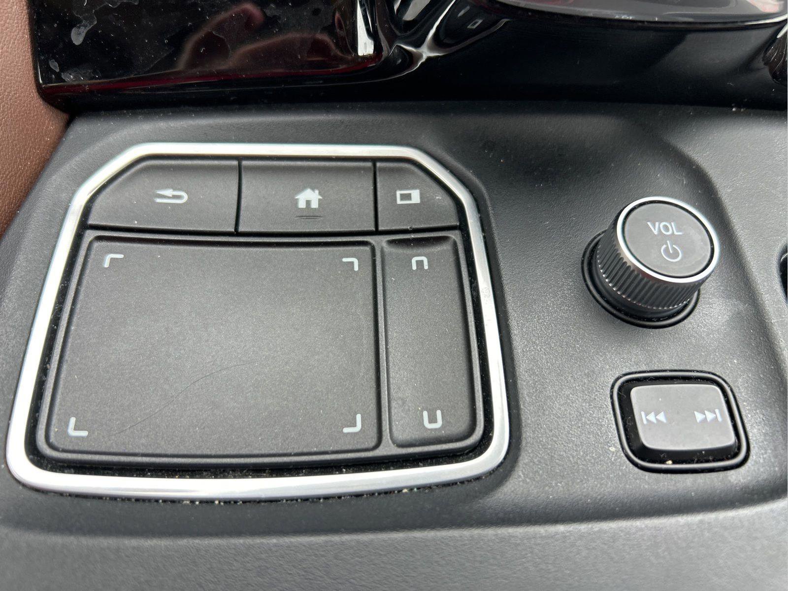 Used 2022 Acura MDX Advance image 34