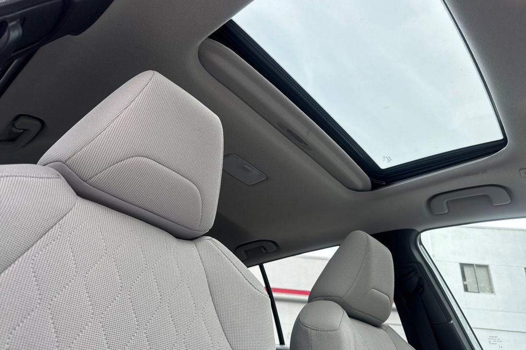 Certified 2024 Toyota Corolla Cross LE w/ Moonroof Package image 15