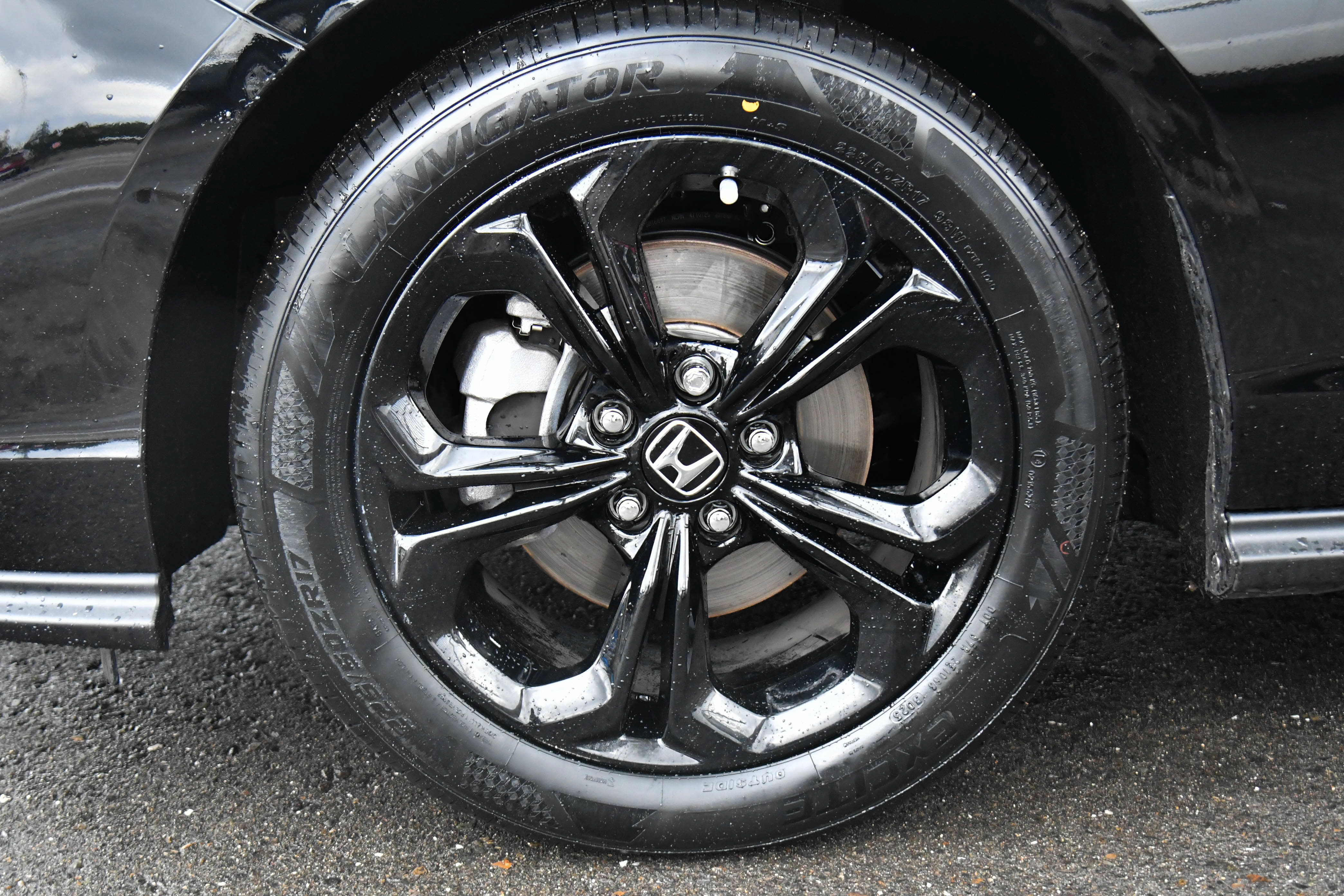 Used 2025 Honda Accord SE image 12