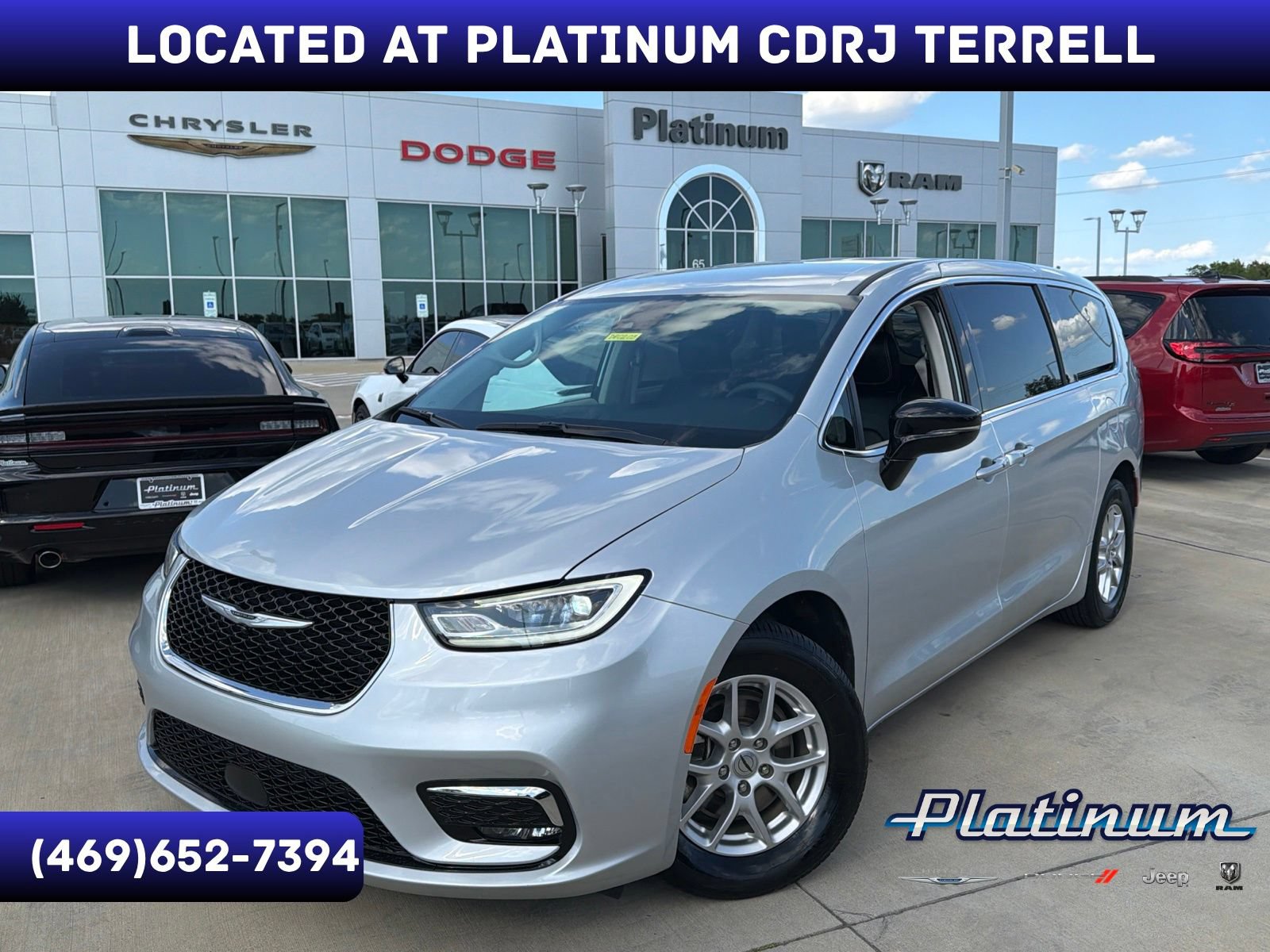 Used 2024 Chrysler Pacifica Touring-L