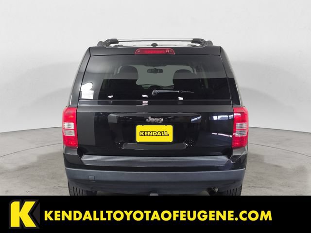 Used 2016 Jeep Patriot Sport w/ Power Value Group FWD image 6