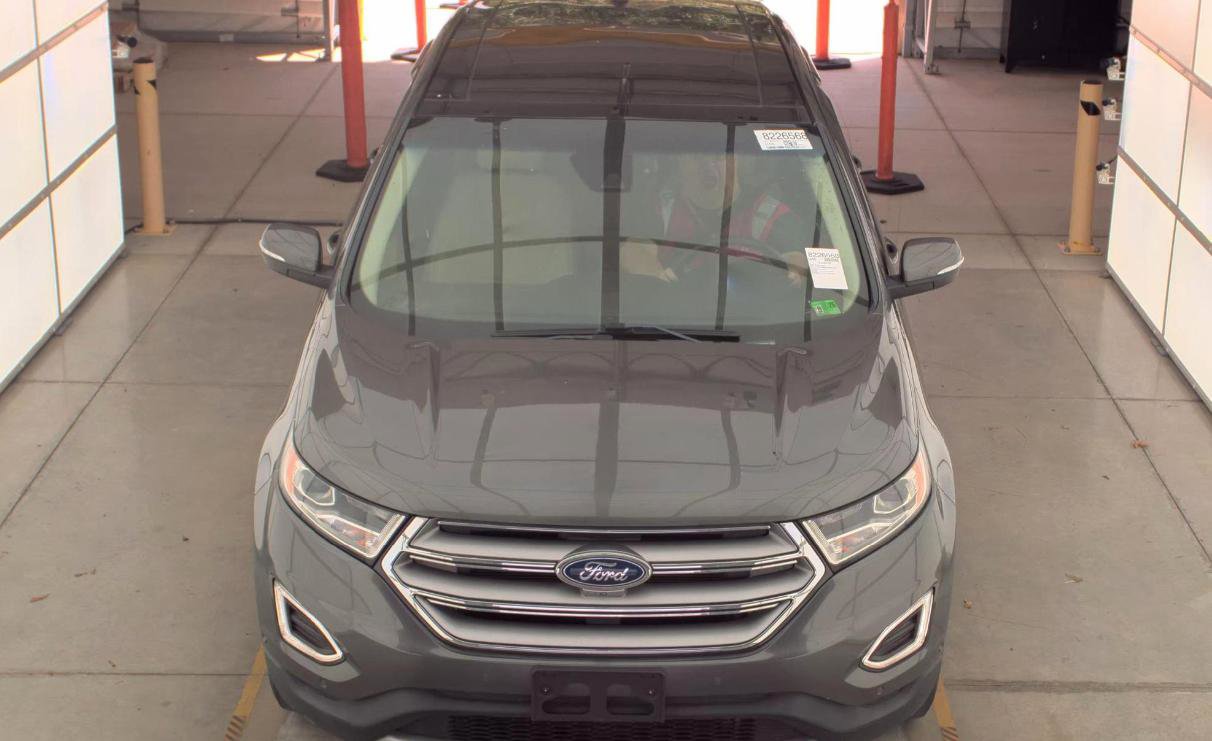 Used 2017 Ford Edge Titanium w/ Equipment Group 302A AWD/4WD image 2