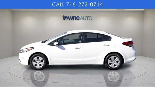 Used 2018 Kia Forte LX w/ LX Rear Camera Package image 2