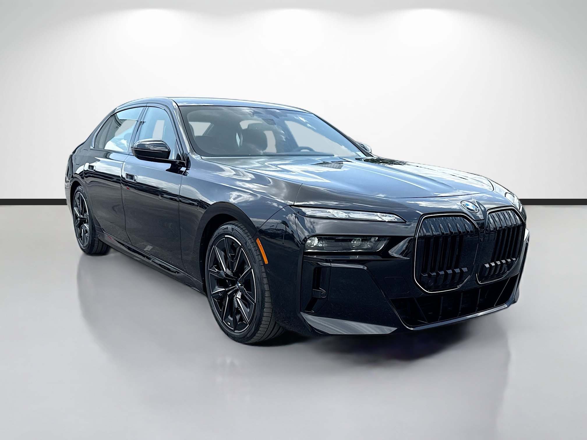 New 2026 BMW 760i xDrive w/ Executive Package AWD/4WD image 1