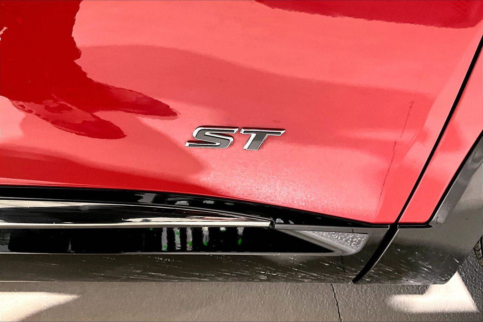 Certified 2025 Buick Envision Sport Touring image 8