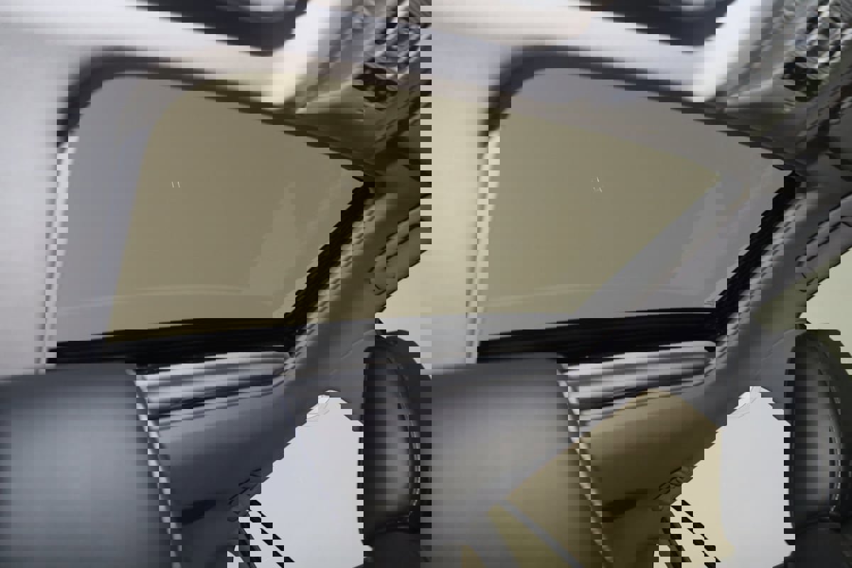 Used 2019 Toyota RAV4 XLE Premium image 10