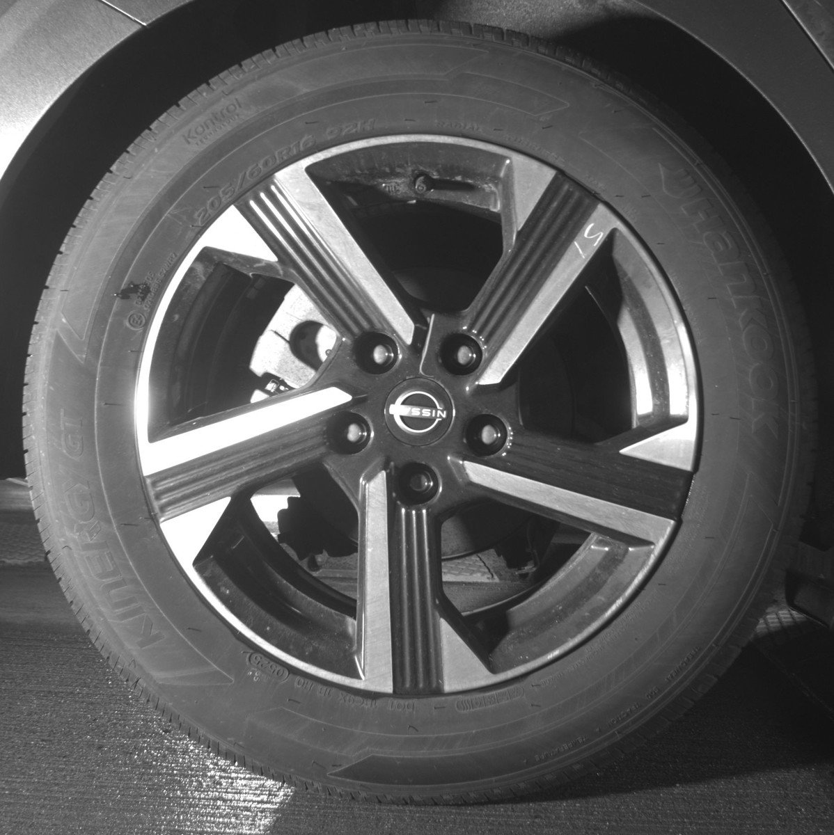 Used 2025 Nissan Sentra SV image 15