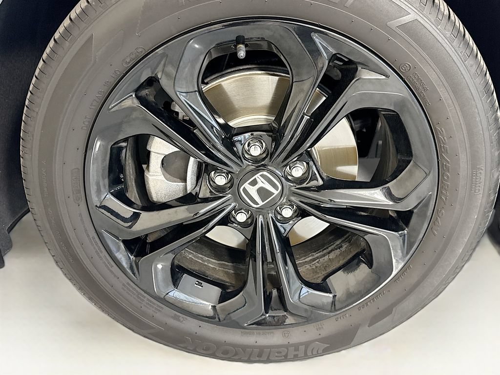 Certified 2025 Honda Accord SE image 30
